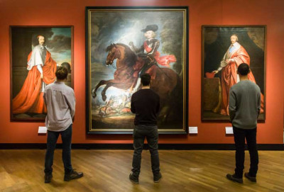 Students visit a museum in Germany.