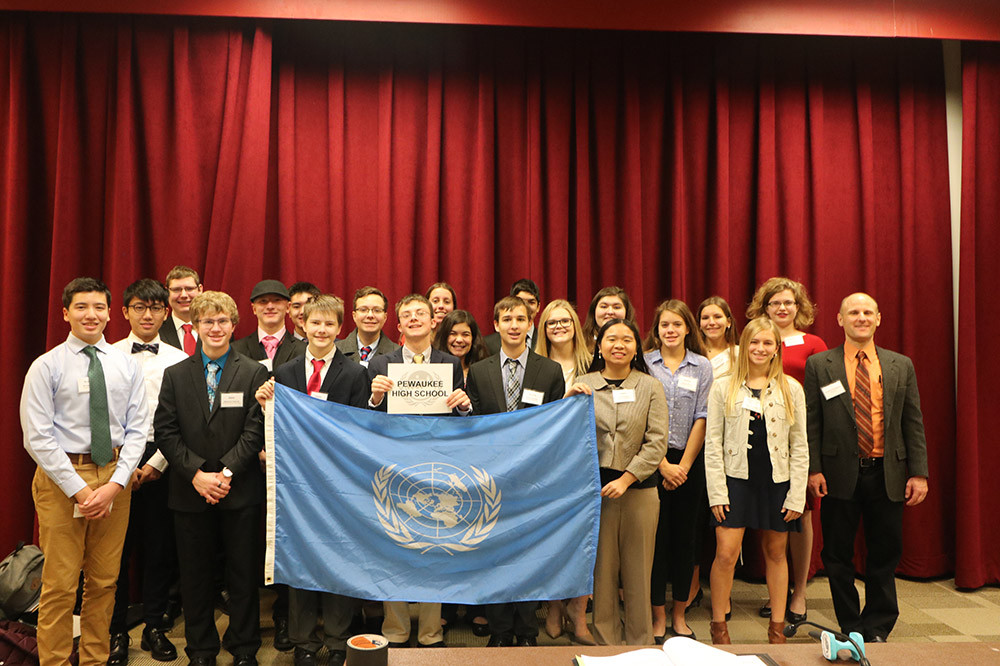 Pewaukee High School at the 2018 Model UN High School Conference at Carthage.