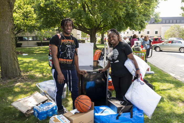 New residential students moved into their halls as fall 2022 orientation activities began Sept. 3.